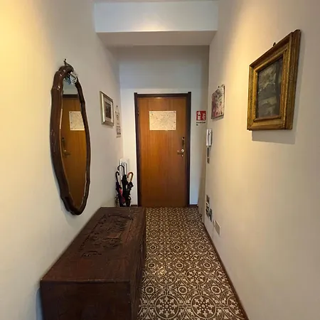 Roberta's House, A Few Steps From The