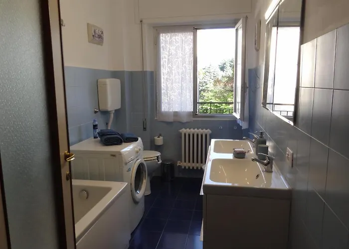 Roberta's House, A Few Steps From The דירה *